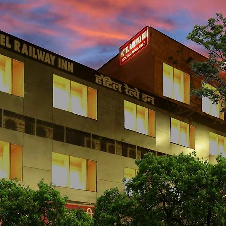 Hotel Railway Inn Thane Exteriör bild