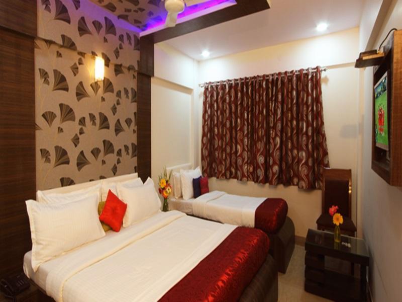 Hotel Railway Inn Thane Exteriör bild