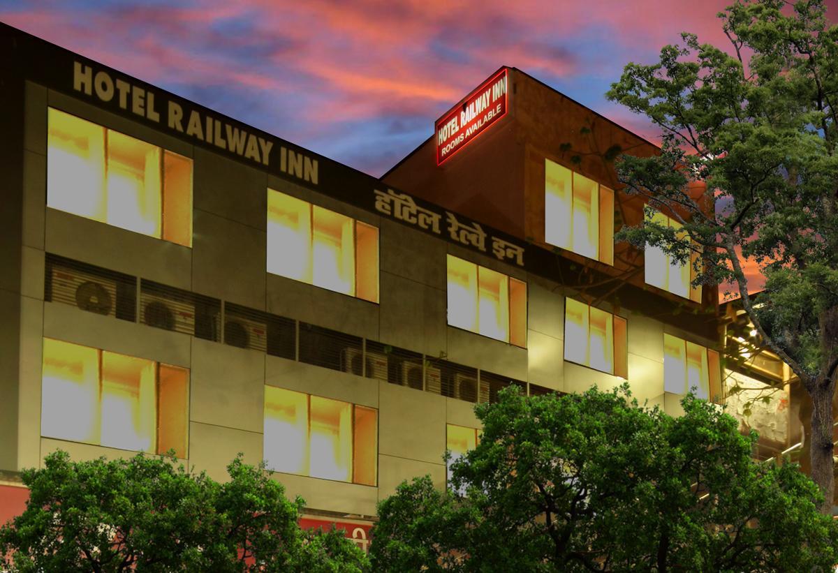 Hotel Railway Inn Thane Exteriör bild